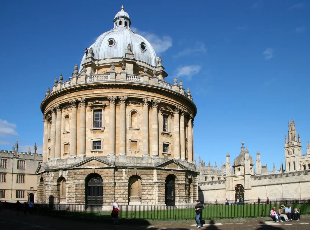 Iconic Radcliffe Camera building in Oxford, England, representing reliable service and rapid response for urgent